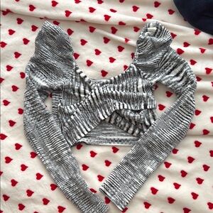 Steve Madden Monochrome Textured Wrap Top